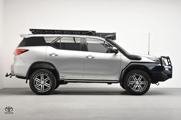 2022 Toyota Fortuner GX image 3
