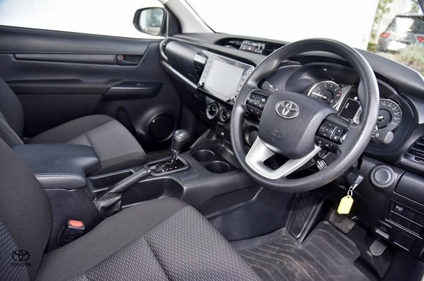 2023 Toyota Hilux 4x2 Workmate image 10