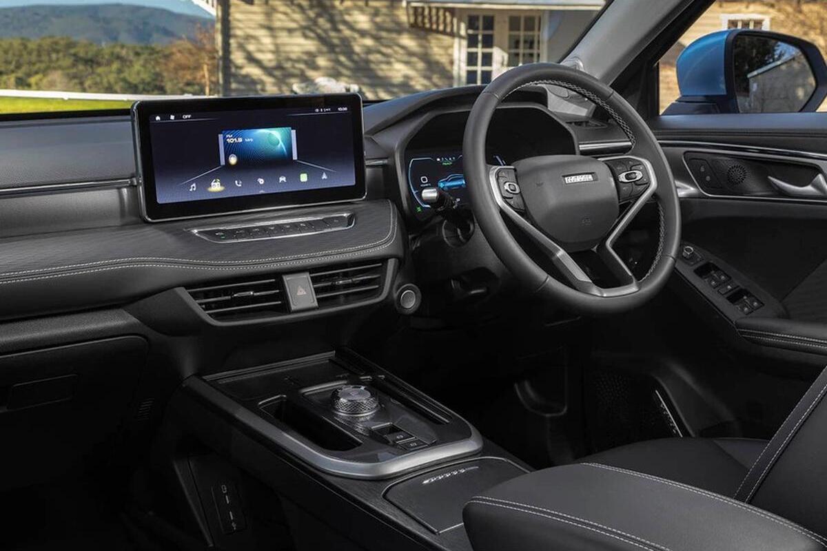 2022 GWM Haval Jolion Ultra Hybrid Auto image 3