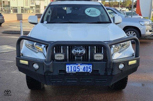 2021 Toyota Prado GXL image 8