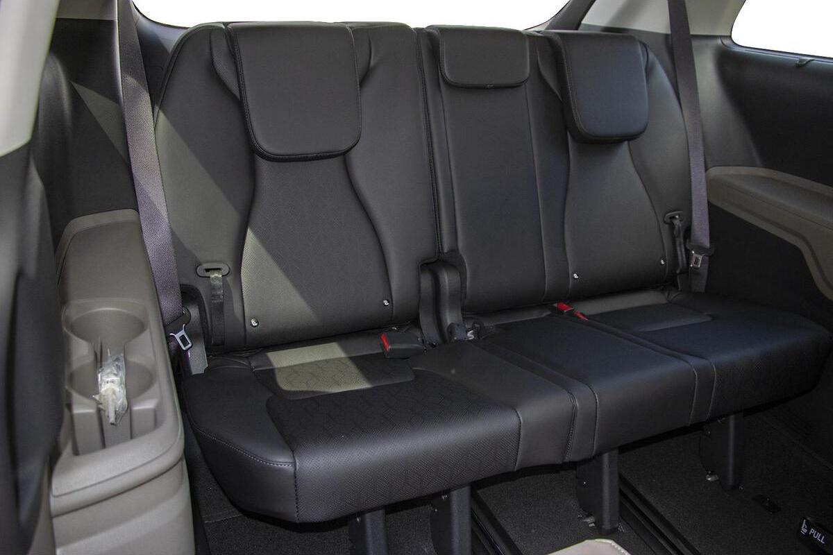 2024 Kia Carnival GT-Line HEV Auto MY25 image 9