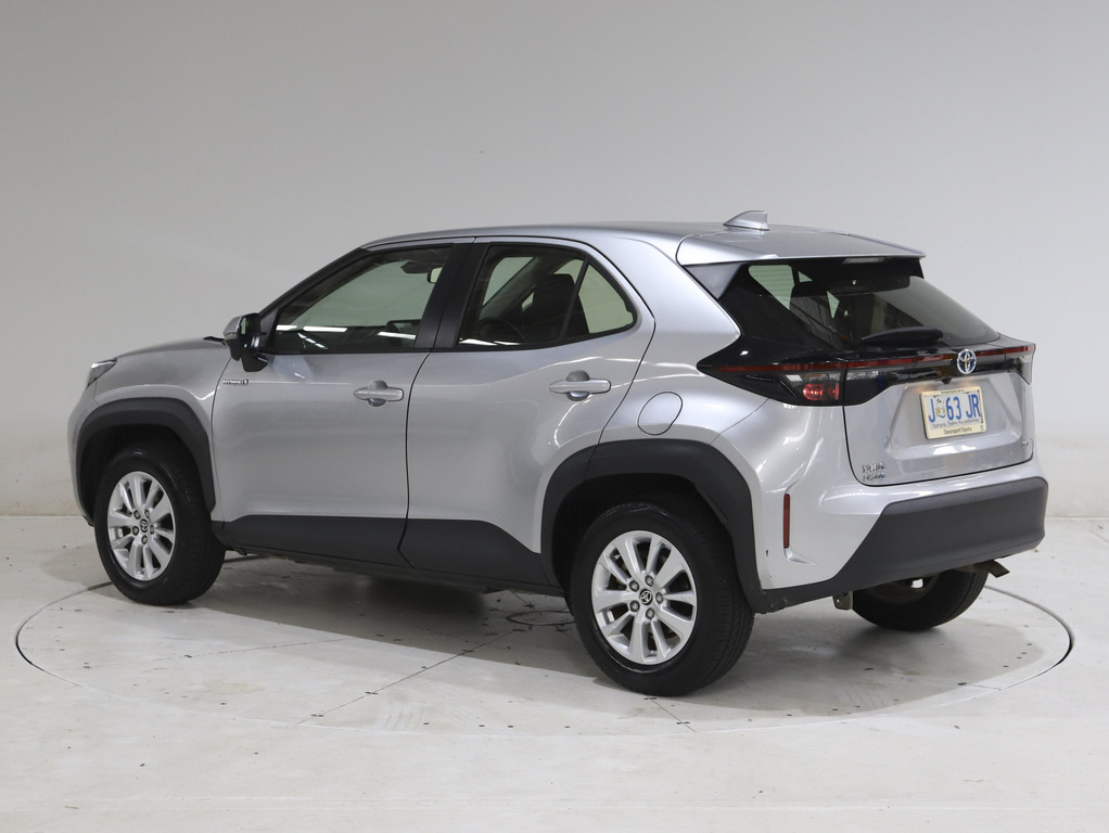 2020 Toyota Yaris Cross Hybrid GX image 5