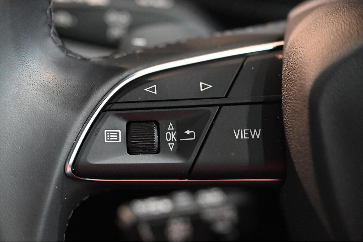 2025 Audi Q5 45 TFSI Sport Auto quattro ultra MY25 image 12