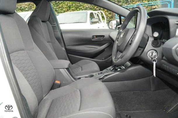 2023 Toyota COROLLA Ascent Sport image 8
