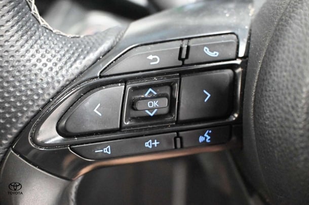 2022 Toyota Yaris Cross Hybrid GR-S image 15