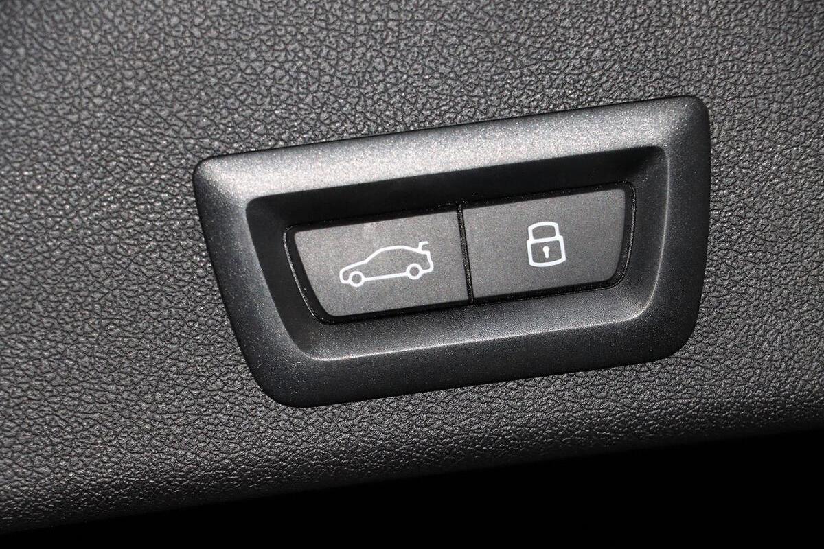 2025 BMW X6 xDrive30d M Sport G06 LCI Auto 4x4 image 13