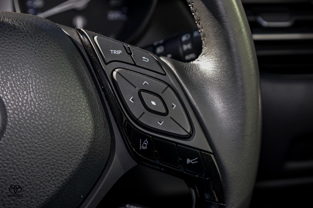 2022 Toyota C-HR Hybrid Koba 2WD image 12