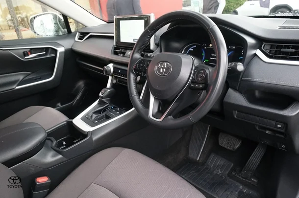 2022 Toyota Rav4 Hybrid GXL-2WD image 7