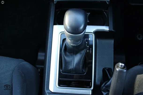 2022 Toyota Prado GXL image 22