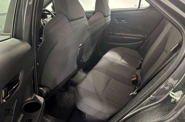 2023 Toyota C-HR Hybrid GXL-2WD image 12