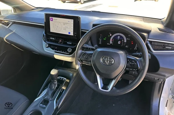2023 Toyota Corolla Hatch Hybrid Ascent Sport image 13