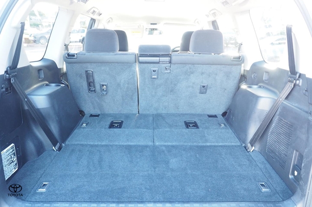 2022 Toyota Prado GXL image 32