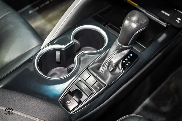 2019 Toyota Camry SX image 19