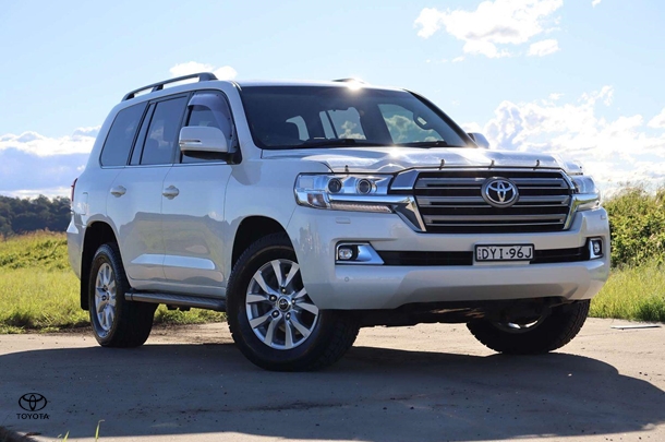 2018 Toyota Landcruiser VX image 7