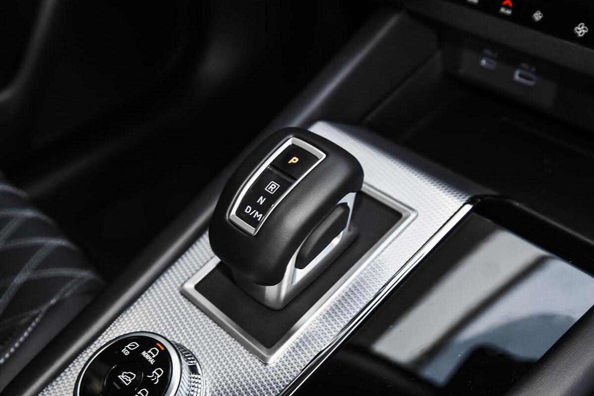 2024 Mitsubishi Outlander Exceed ZM Auto AWD MY24 image 18