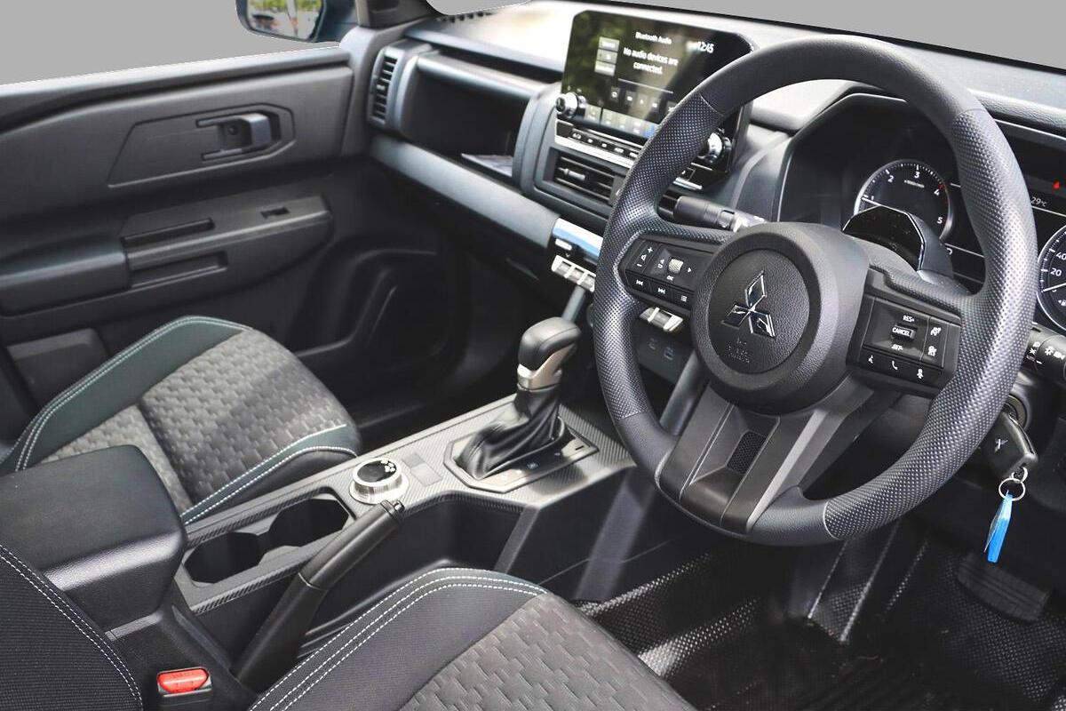 2024 Mitsubishi Triton GLX+ MV Auto 4X4 MY24.5 Double Cab image 6