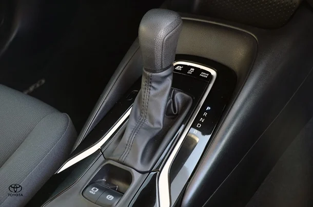 2024 Toyota Corolla Sedan Hybrid Ascent Sport image 17