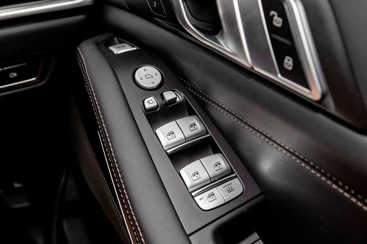 2025 BMW X7 M60i G07 LCI Auto 4x4 image 20