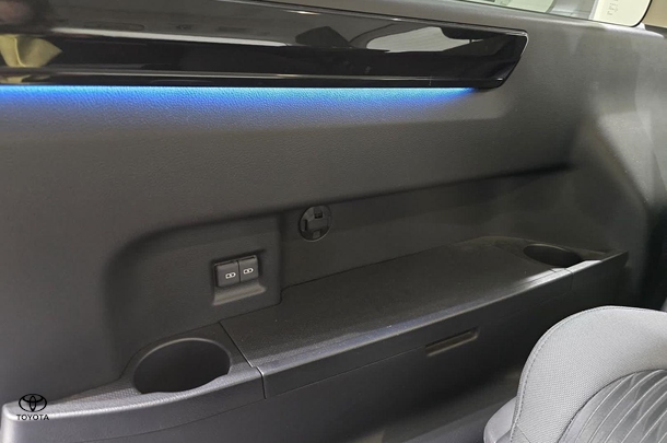 2022 Toyota Granvia Standard image 28