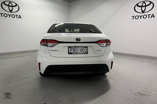 2024 Toyota Corolla Sedan Hybrid Ascent Sport image 6