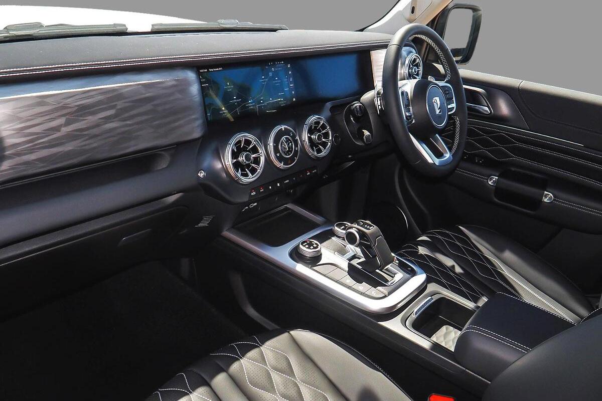 2025 GWM Tank 300 Lux Hybrid Auto 4x4 image 5