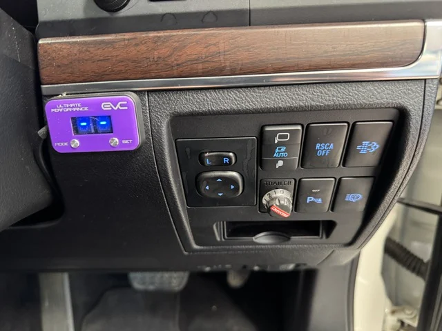 2019 Toyota Landcruiser VX image 13