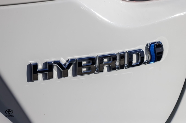 2023 Toyota Corolla Sedan Hybrid Ascent Sport image 24