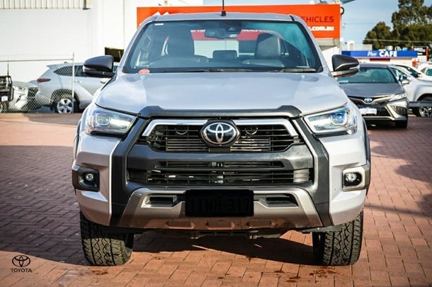 2021 Toyota Hilux 4x4 Rogue image 3