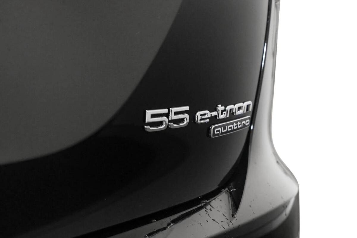 2025 Audi Q4 e-tron 55 Auto e-quattro MY25 image 11