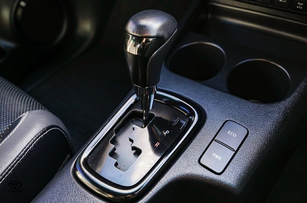 2023 Toyota Hilux 4x4 Rogue image 16