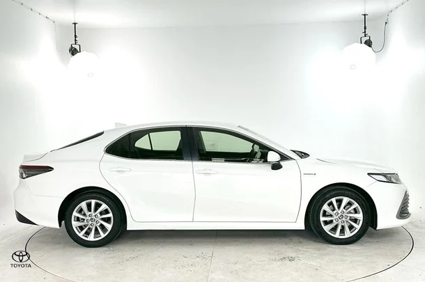 2023 Toyota Camry Hybrid Ascent image 10