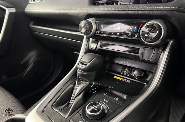 2024 Toyota RAV4 Hybrid GXL AWD image 21