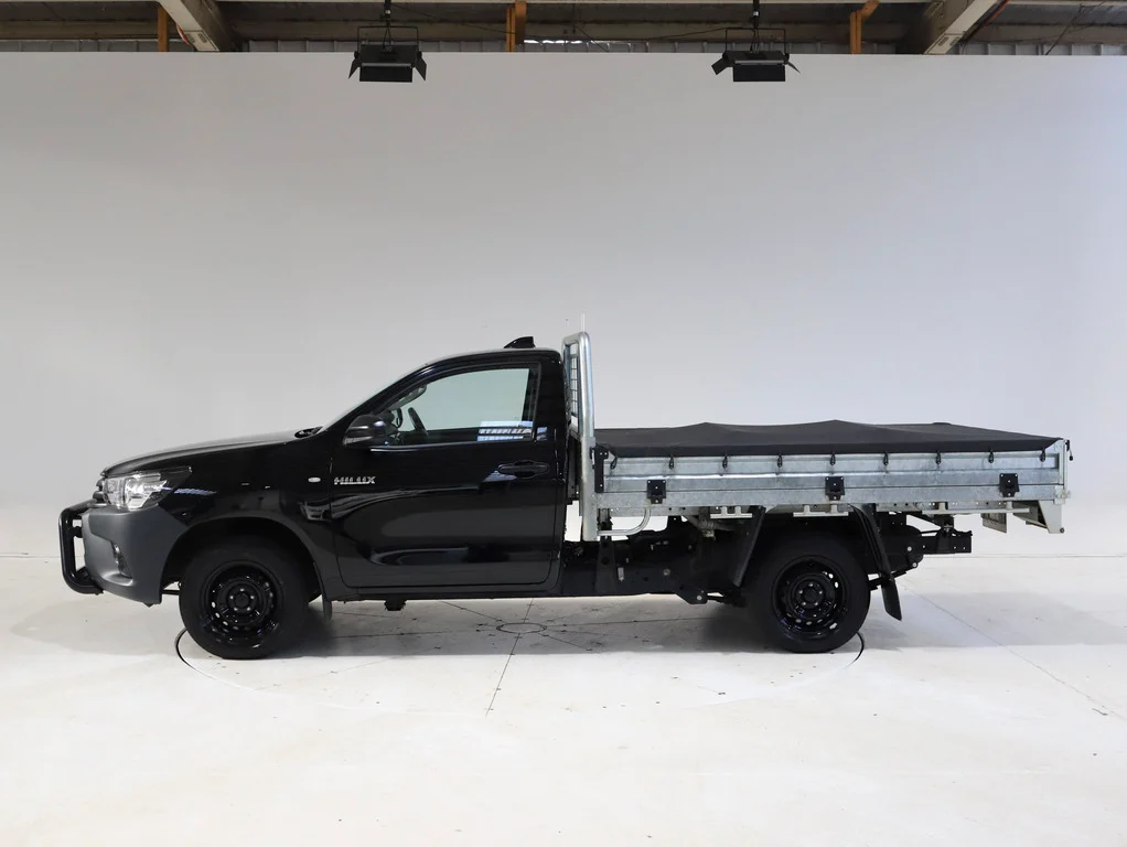 2022 Toyota Hilux Workmate image 4