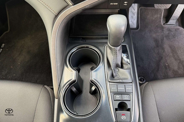 2019 Toyota Camry Hybrid Ascent Sport image 26
