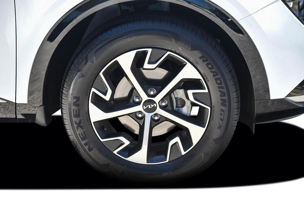 2024 Kia Sportage SX Manual FWD MY25 image 18