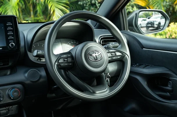 2023 TOYOTA Yaris Ascent Sport image 10