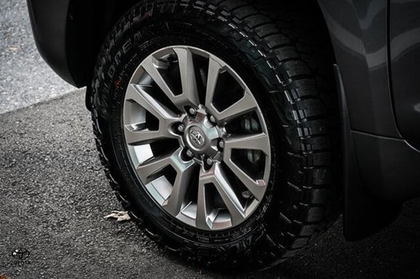 2021 Toyota Prado VX image 5