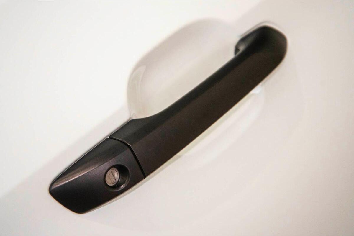 2024 Isuzu D-MAX SX Auto 4x4 MY24 image 18