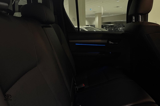 2022 Toyota Hilux 4x4 Rugged X image 15