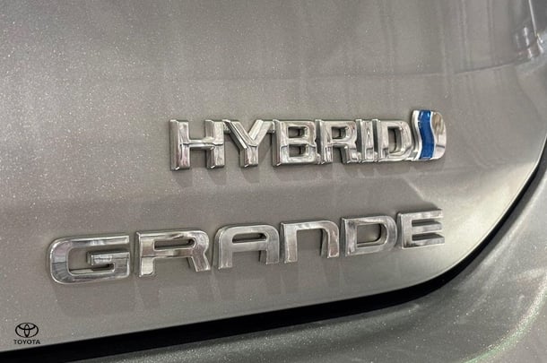 2024 Toyota Kluger Hybrid AWD GRANDE image 25