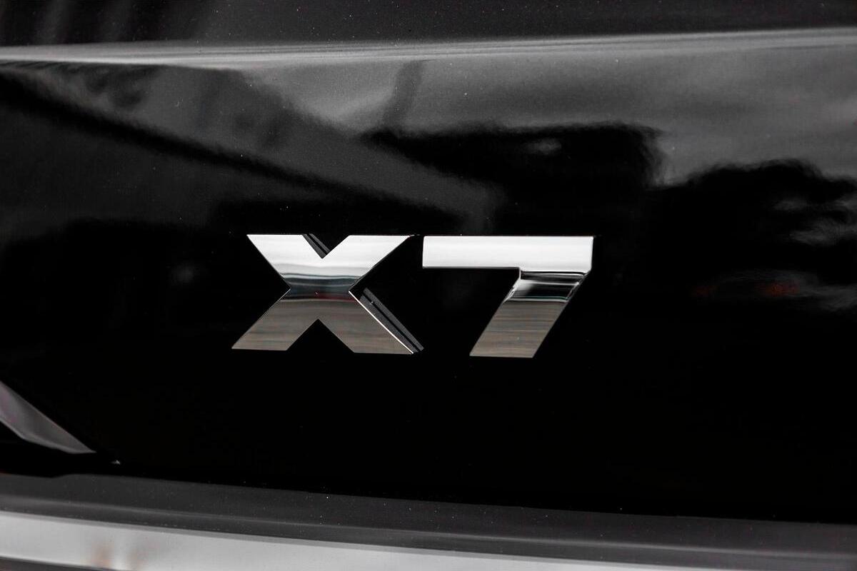 2025 BMW X7 M60i G07 LCI Auto 4x4 image 13