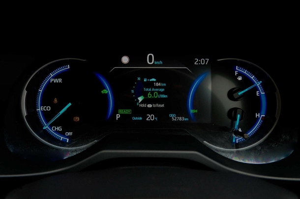 2022 Toyota RAV4 Hybrid Cruiser image 13