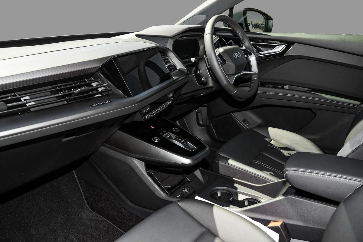 2025 Audi Q4 e-tron 45 Auto MY25 image 7