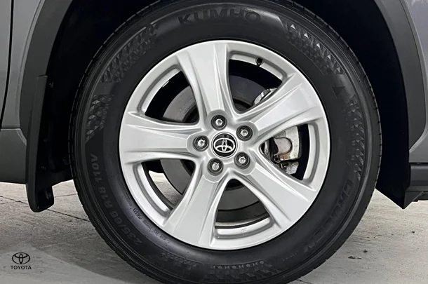 2022 Toyota Kluger Hybrid GX AWD image 5