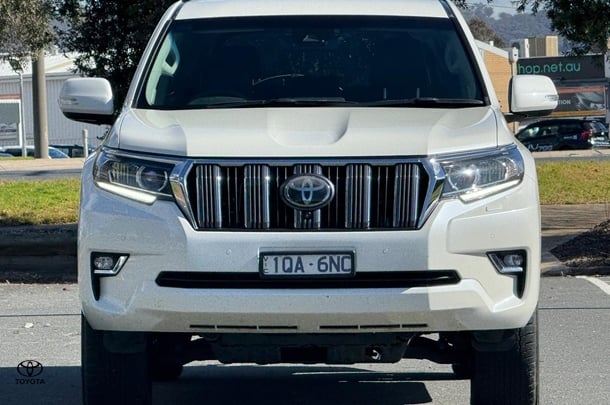 2019 Toyota LANDCRUISER PRADO VX image 2