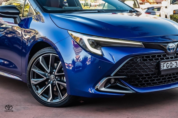 2024 TOYOTA Corolla Hatch Hybrid ZR image 10