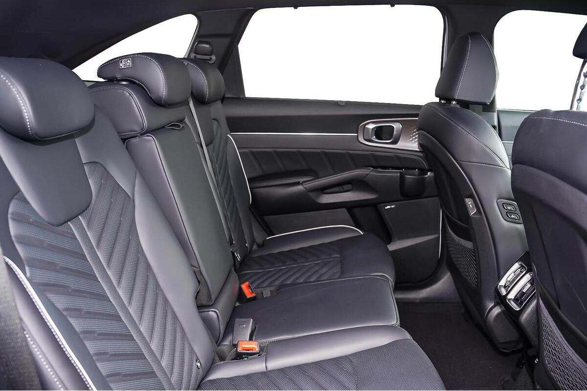 2024 Kia Sorento GT-Line Auto MY25 image 10