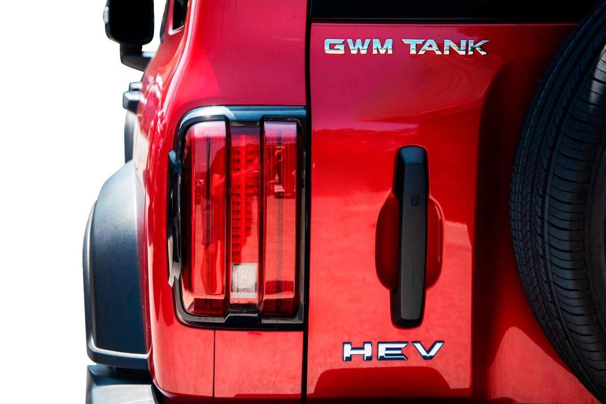 2024 GWM Tank 300 Lux Hybrid Auto 4x4 image 19
