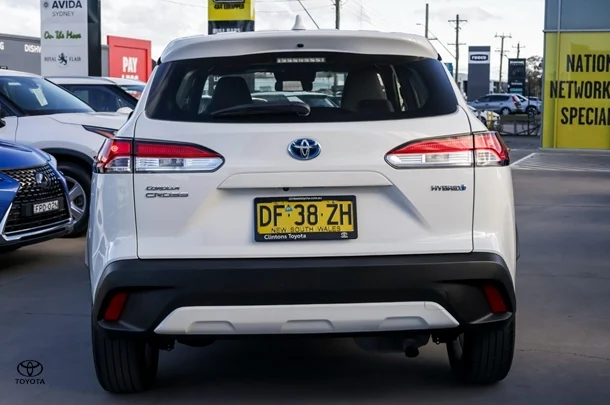 2022 Toyota Corolla Cross Hybrid GX image 5