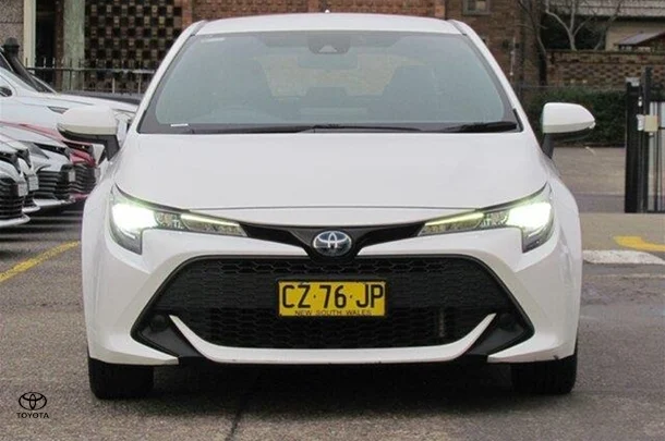 2020 Toyota Corolla Ascent Sport image 2